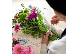 Fleurs Vertes Naturelles chez Fleurs Ô Naturel : Un Souffle de Fraîcheur et d'Élégance